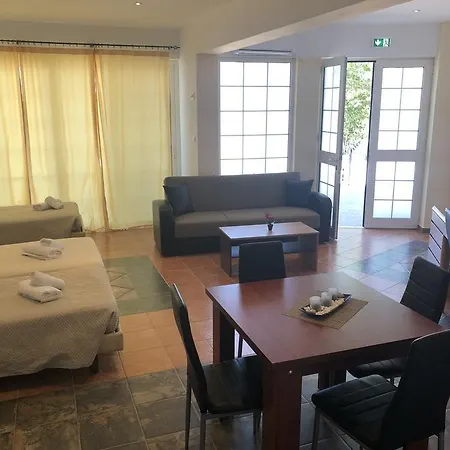River's Apartahotel